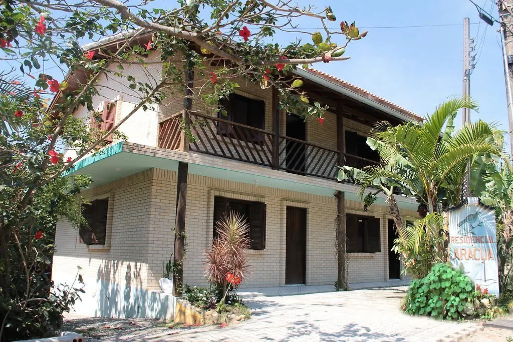 Hotel Residencial Aracua à Bombinhas Maison d'hôtes